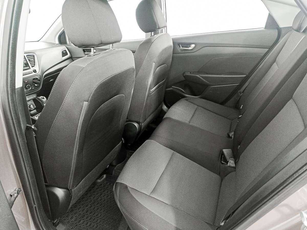 Купить Hyundai Solaris с пробегом. Фото: #9