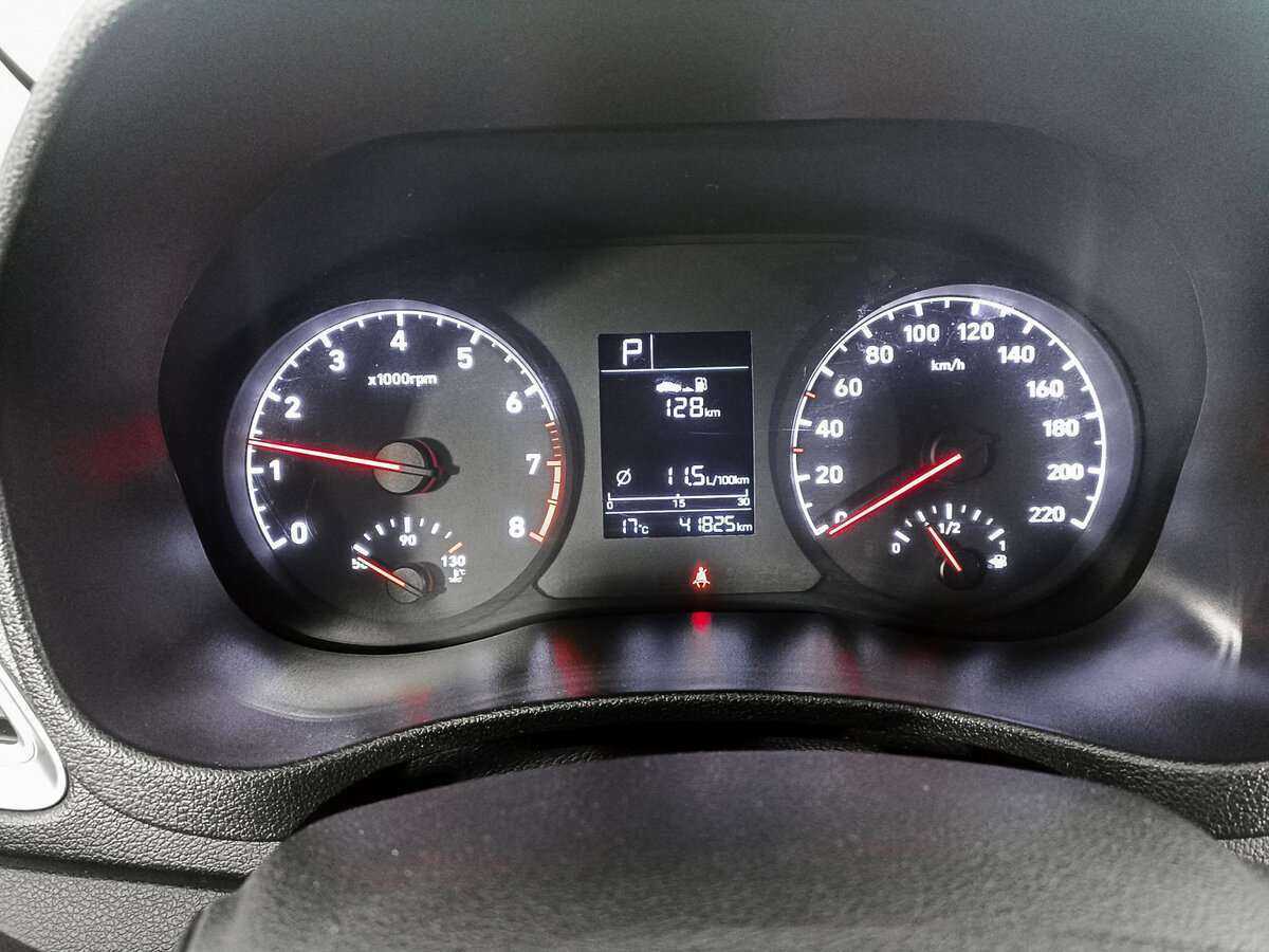 Купить Hyundai Solaris с пробегом. Фото: #10