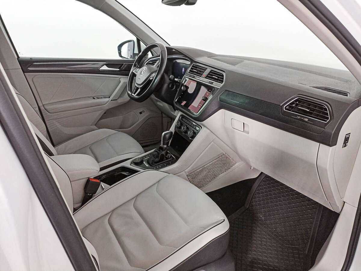 Купить Volkswagen Tiguan с пробегом. Фото: #8