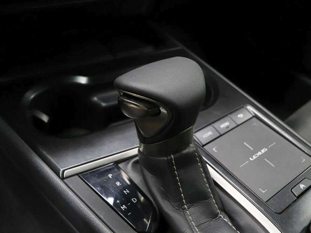 Купить Lexus UX с пробегом. Фото: #7