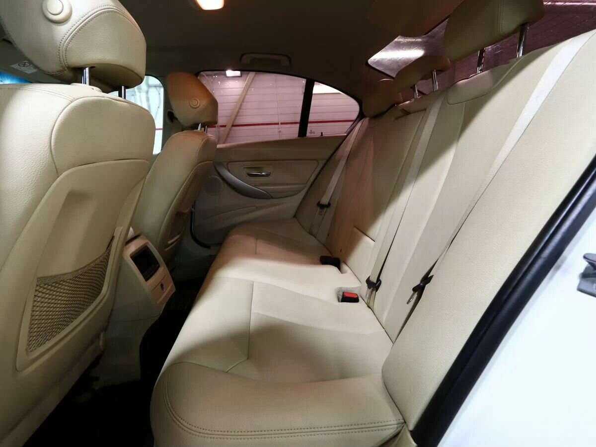 Купить BMW 3 серии с пробегом. Фото: #9