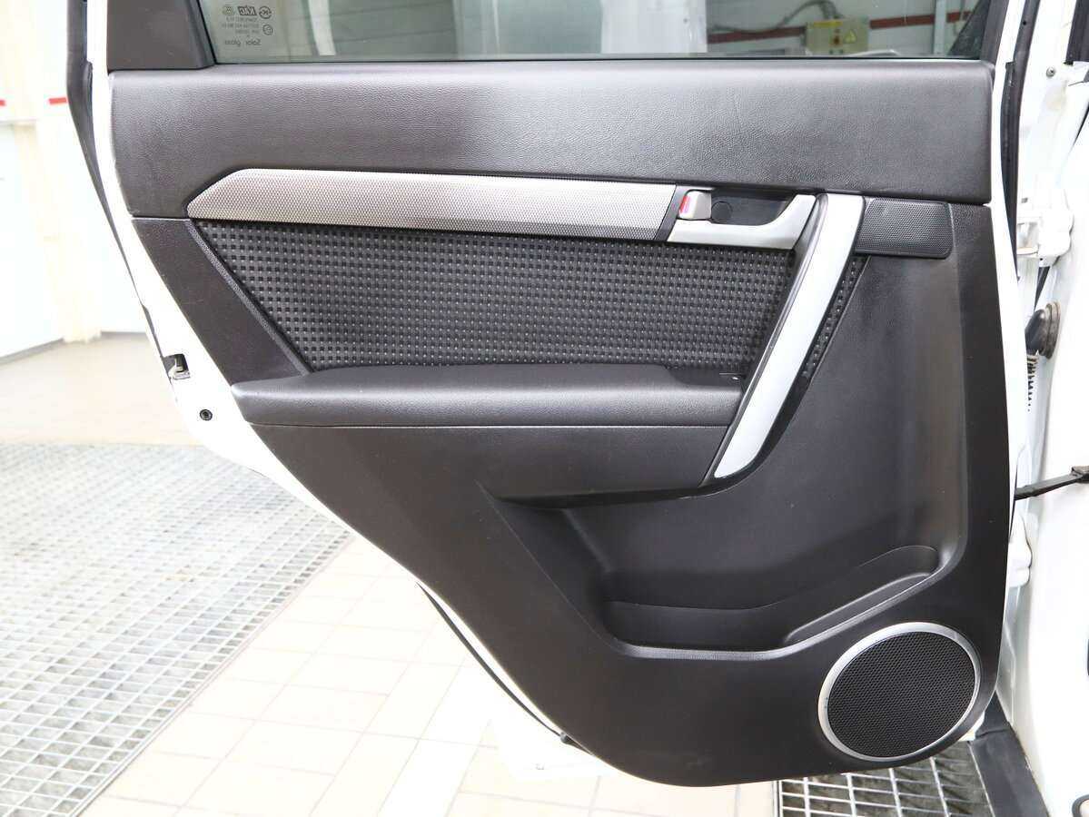 Купить Chevrolet Captiva с пробегом. Фото: #11