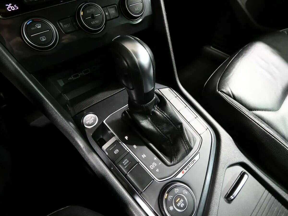 Купить Volkswagen Tiguan с пробегом. Фото: #23