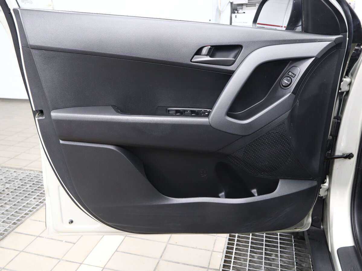 Купить Hyundai Creta с пробегом. Фото: #4
