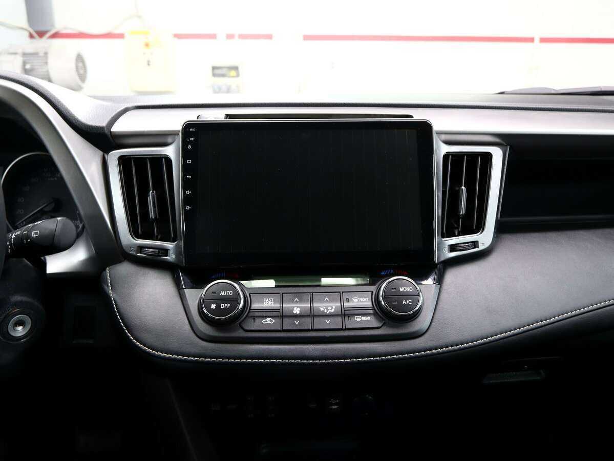 Купить Toyota RAV4 с пробегом. Фото: #16