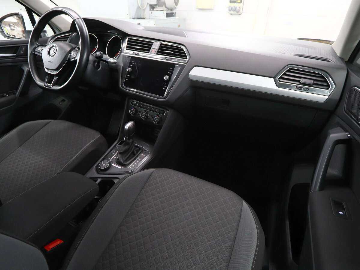 Купить Volkswagen Tiguan с пробегом. Фото: #14
