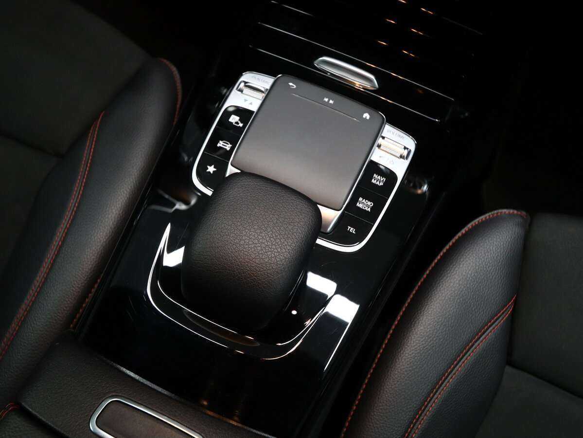 Купить Mercedes-Benz A-Класс с пробегом. Фото: #9