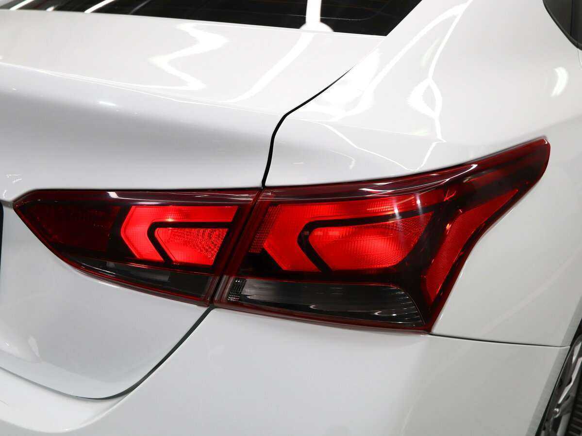 Купить Hyundai Solaris с пробегом. Фото: #6