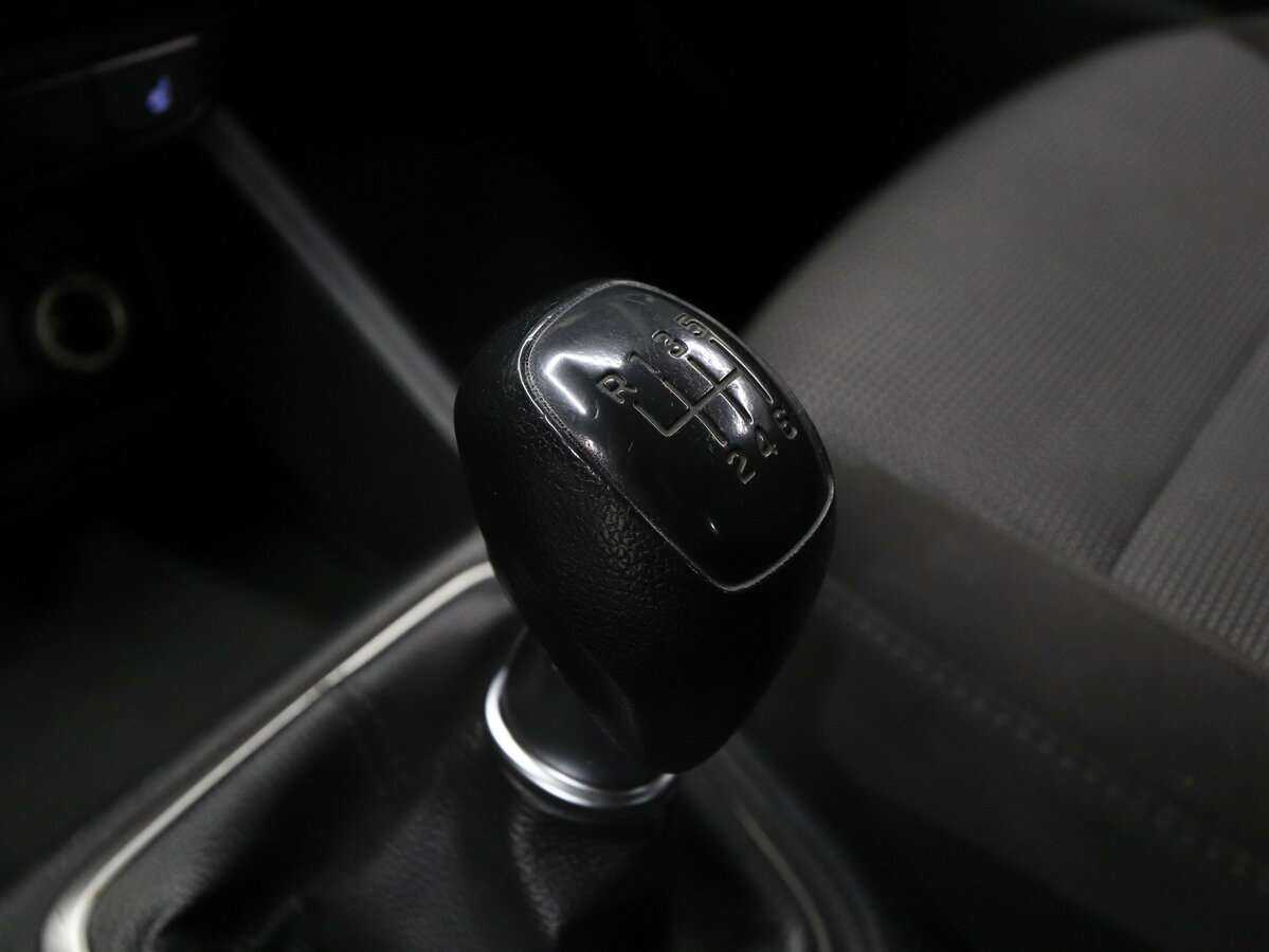 Купить Hyundai Solaris с пробегом. Фото: #10