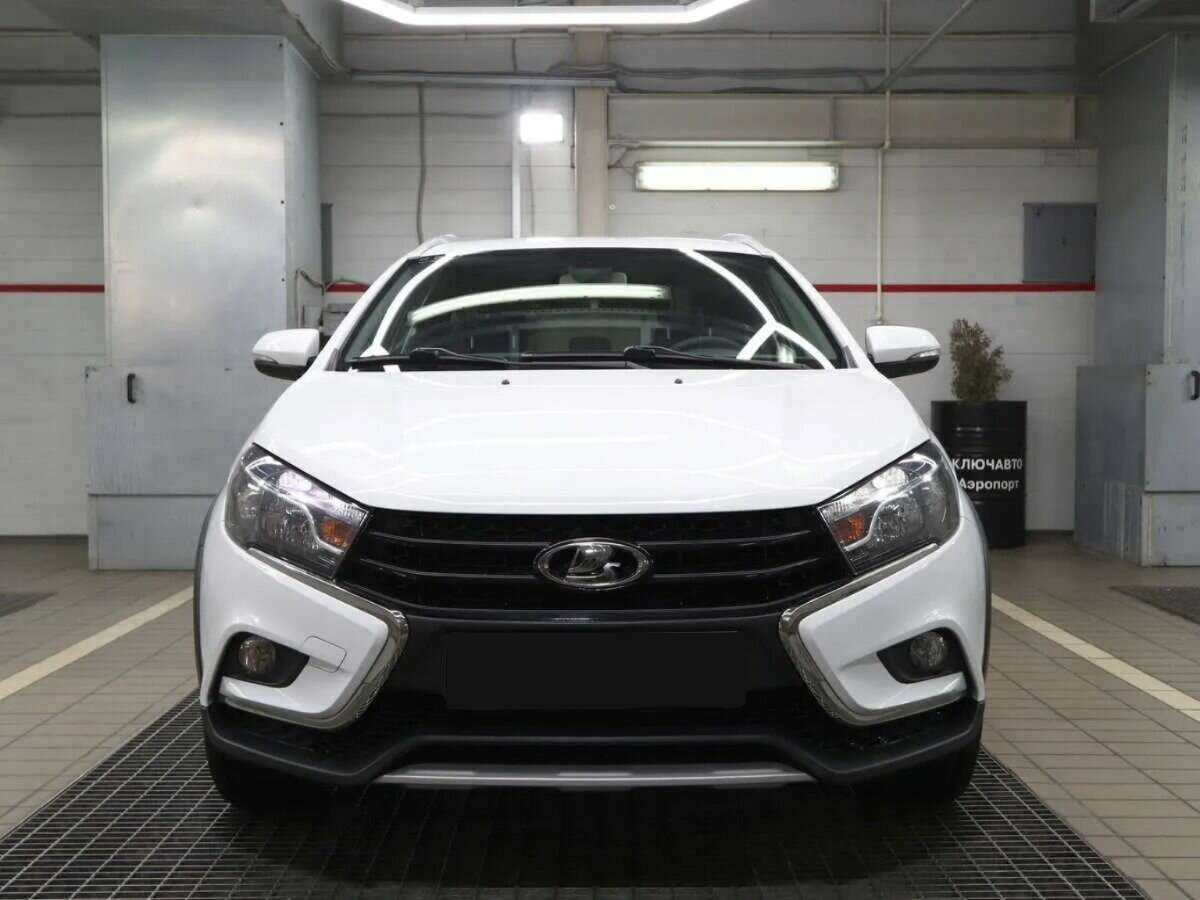 Купить Lada (ВАЗ) Vesta с пробегом. Фото: #1