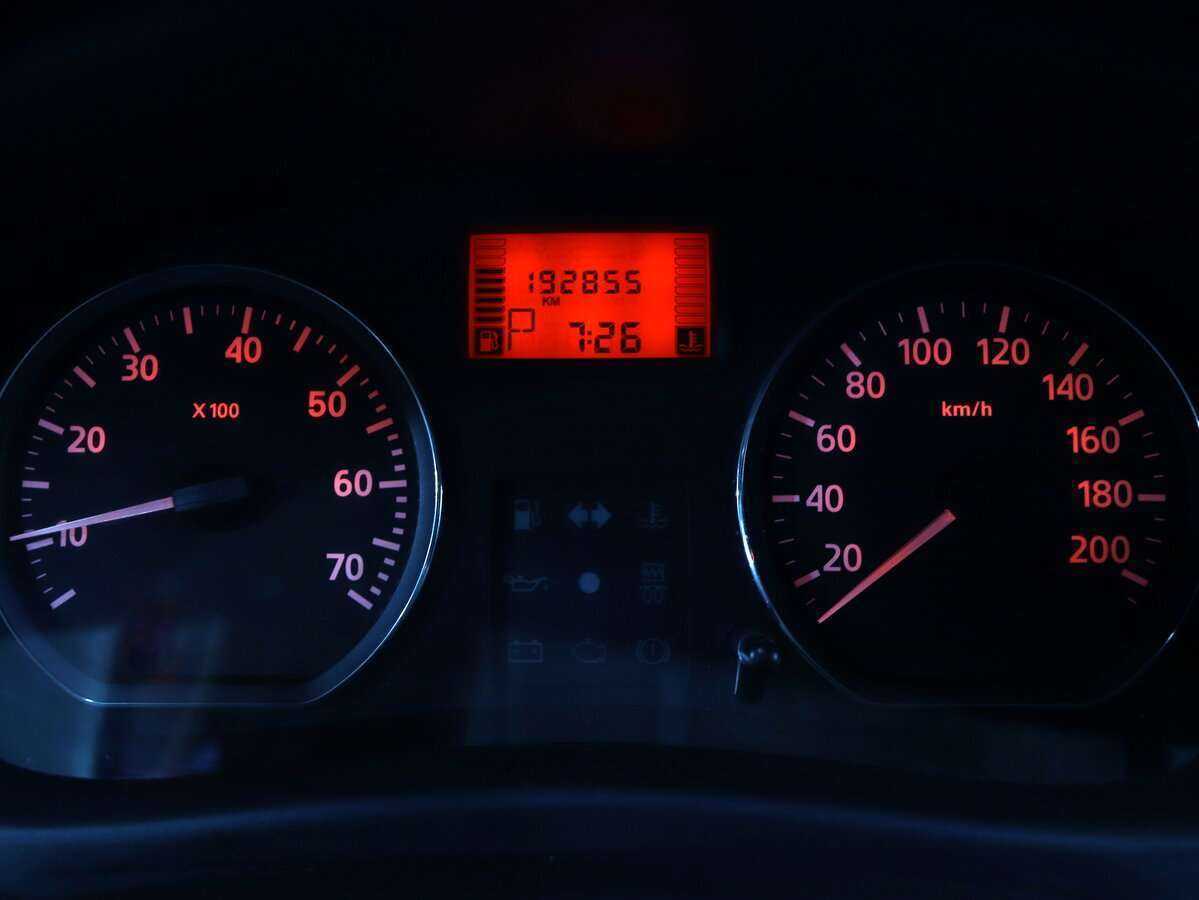 Купить Nissan Almera с пробегом. Фото: #16