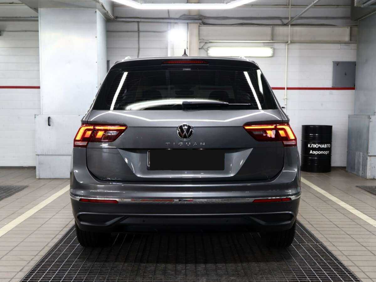 Купить Volkswagen Tiguan с пробегом. Фото: #5