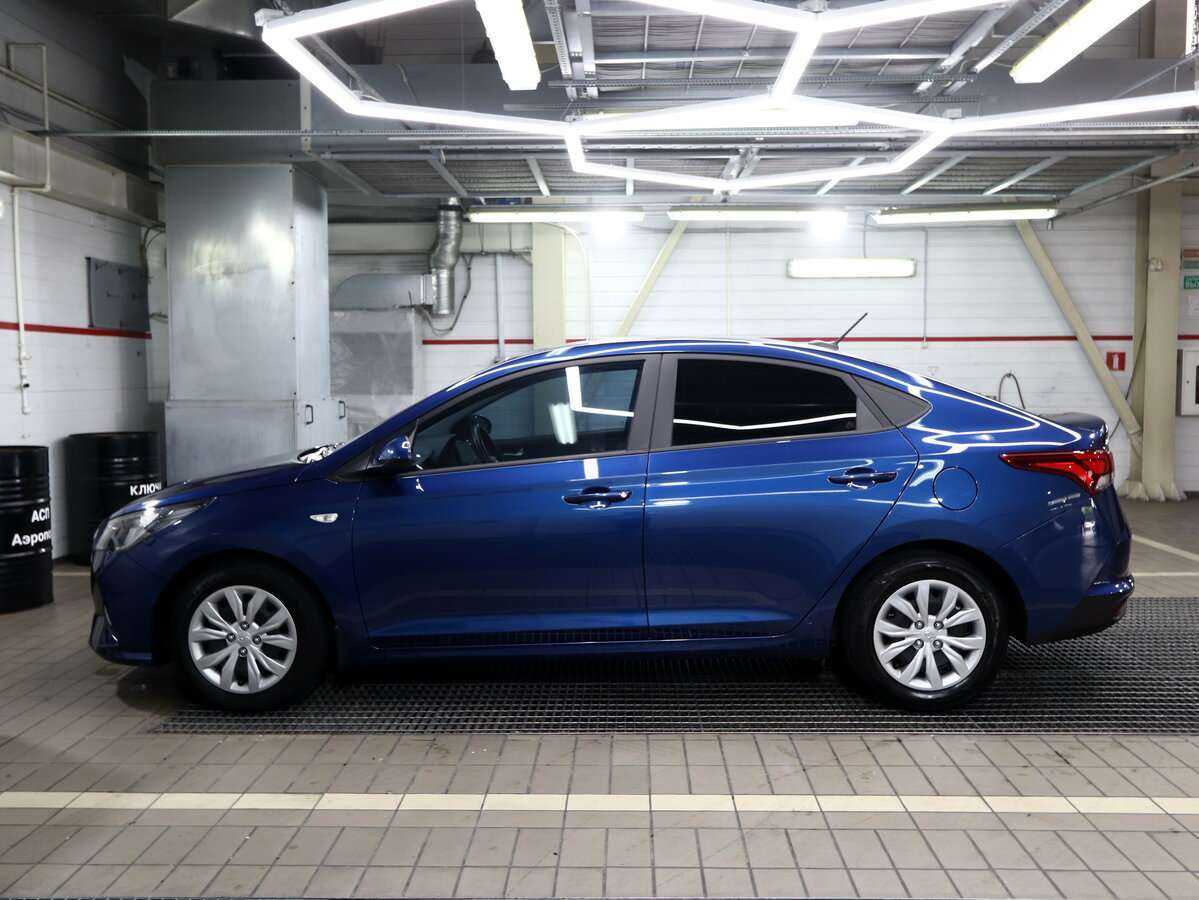 Купить Hyundai Solaris с пробегом. Фото: #2