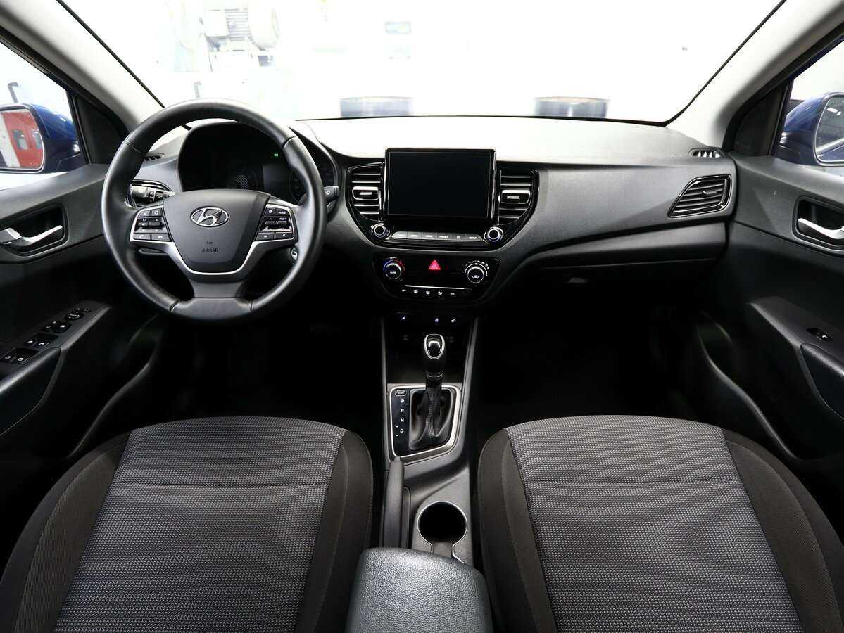 Купить Hyundai Solaris с пробегом. Фото: #11