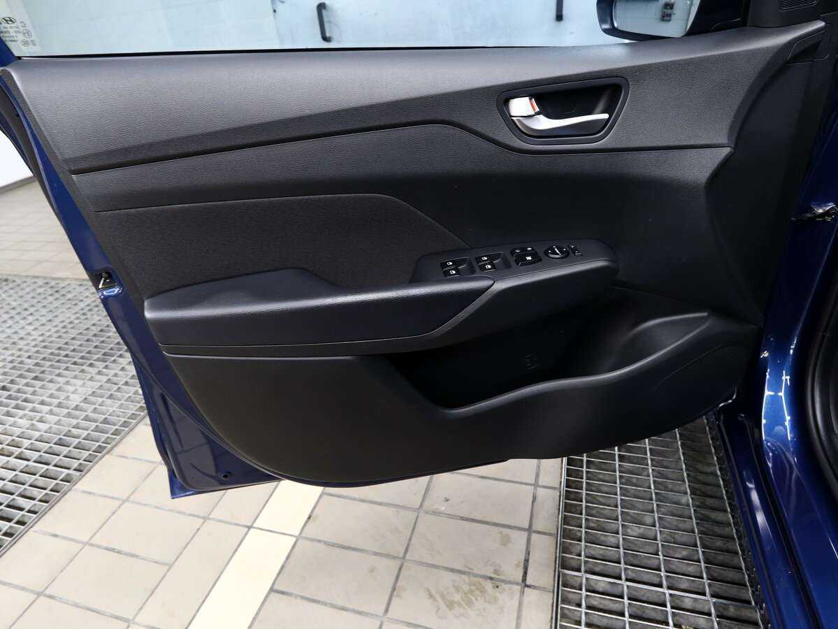 Купить Hyundai Solaris с пробегом. Фото: #14