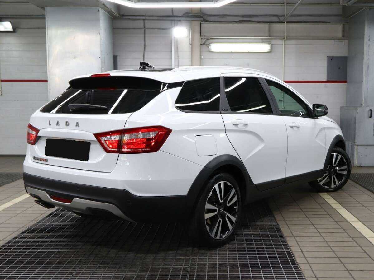 Купить Lada (ВАЗ) Vesta с пробегом. Фото: #1