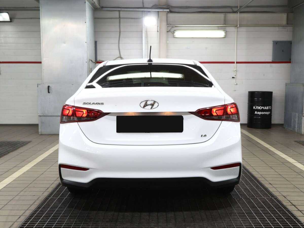 Купить Hyundai Solaris с пробегом. Фото: #3