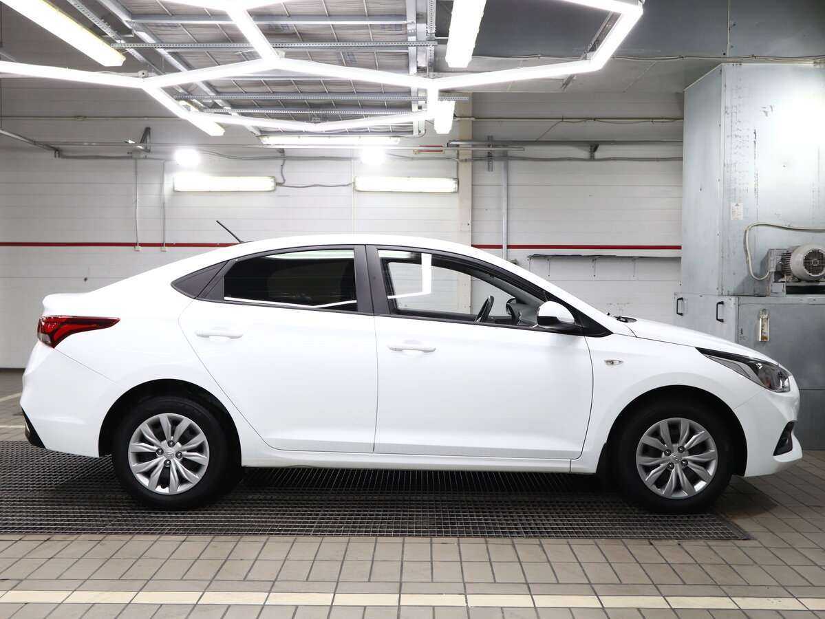 Купить Hyundai Solaris с пробегом. Фото: #4