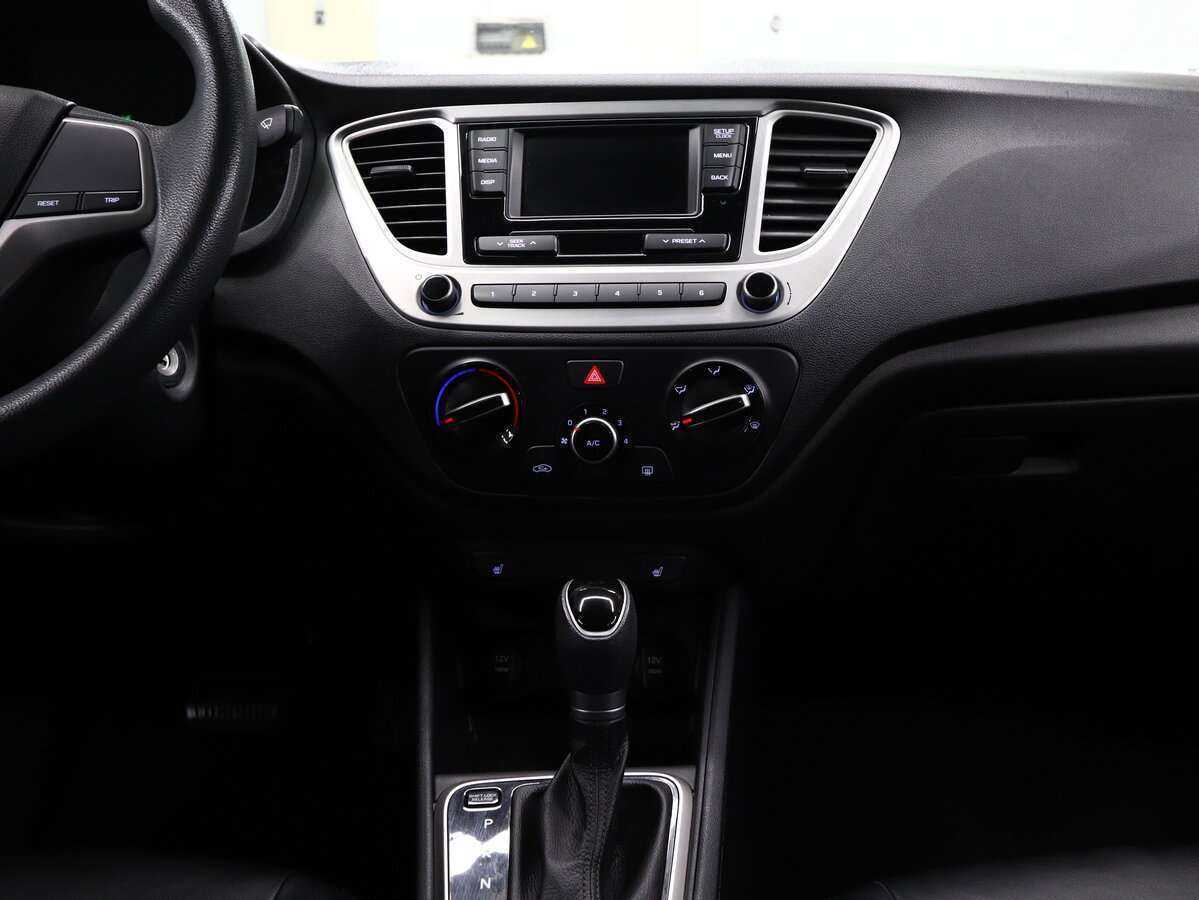 Купить Hyundai Solaris с пробегом. Фото: #13