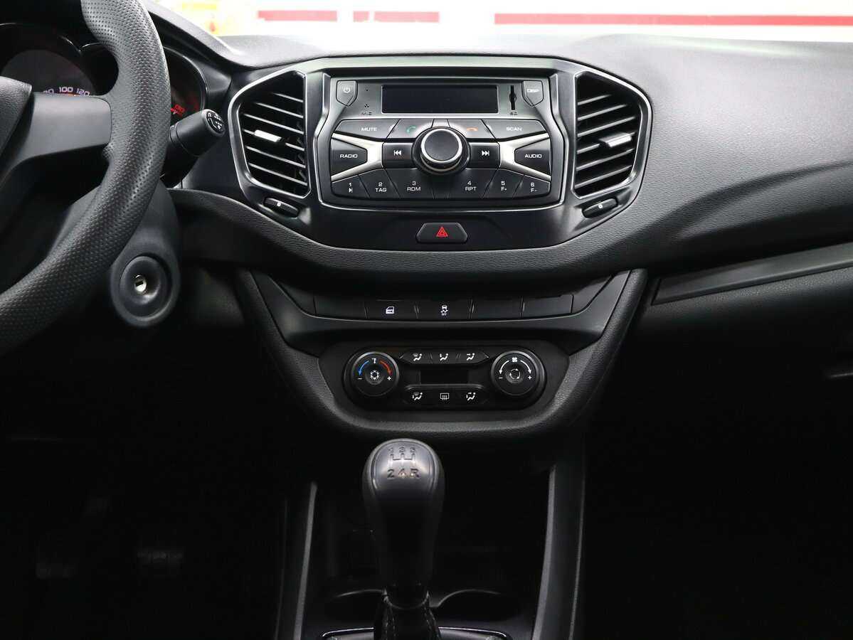 Купить Lada (ВАЗ) Vesta с пробегом. Фото: #16