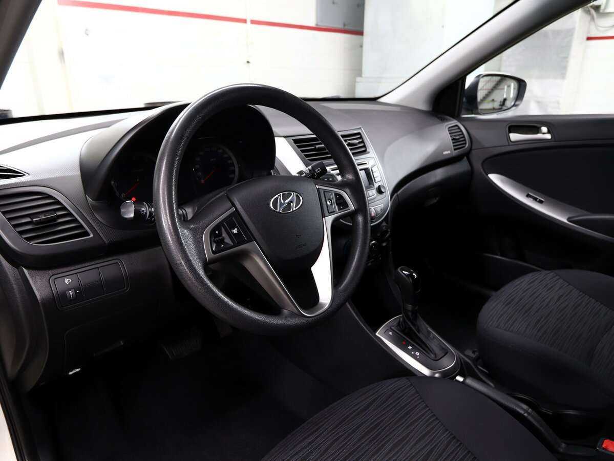 Купить Hyundai Solaris с пробегом. Фото: #5