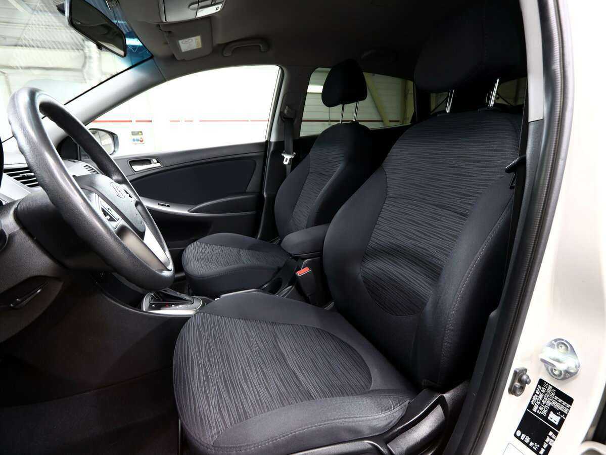 Купить Hyundai Solaris с пробегом. Фото: #8