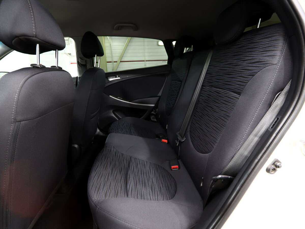 Купить Hyundai Solaris с пробегом. Фото: #16