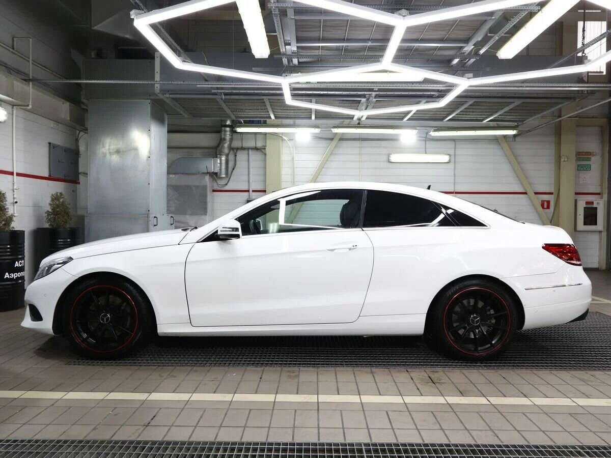 Купить Mercedes-Benz E-Класс с пробегом. Фото: #3