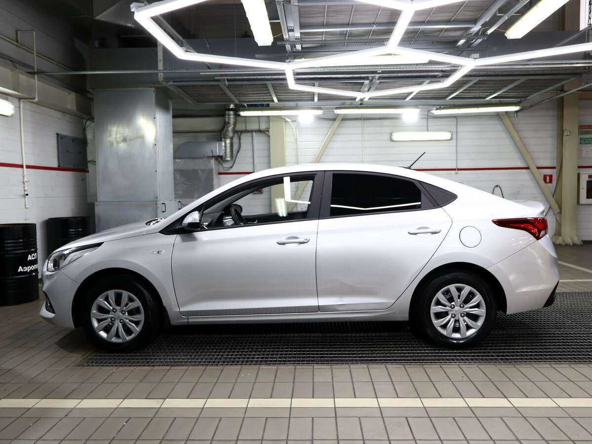 Купить Hyundai Solaris с пробегом. Фото: #5