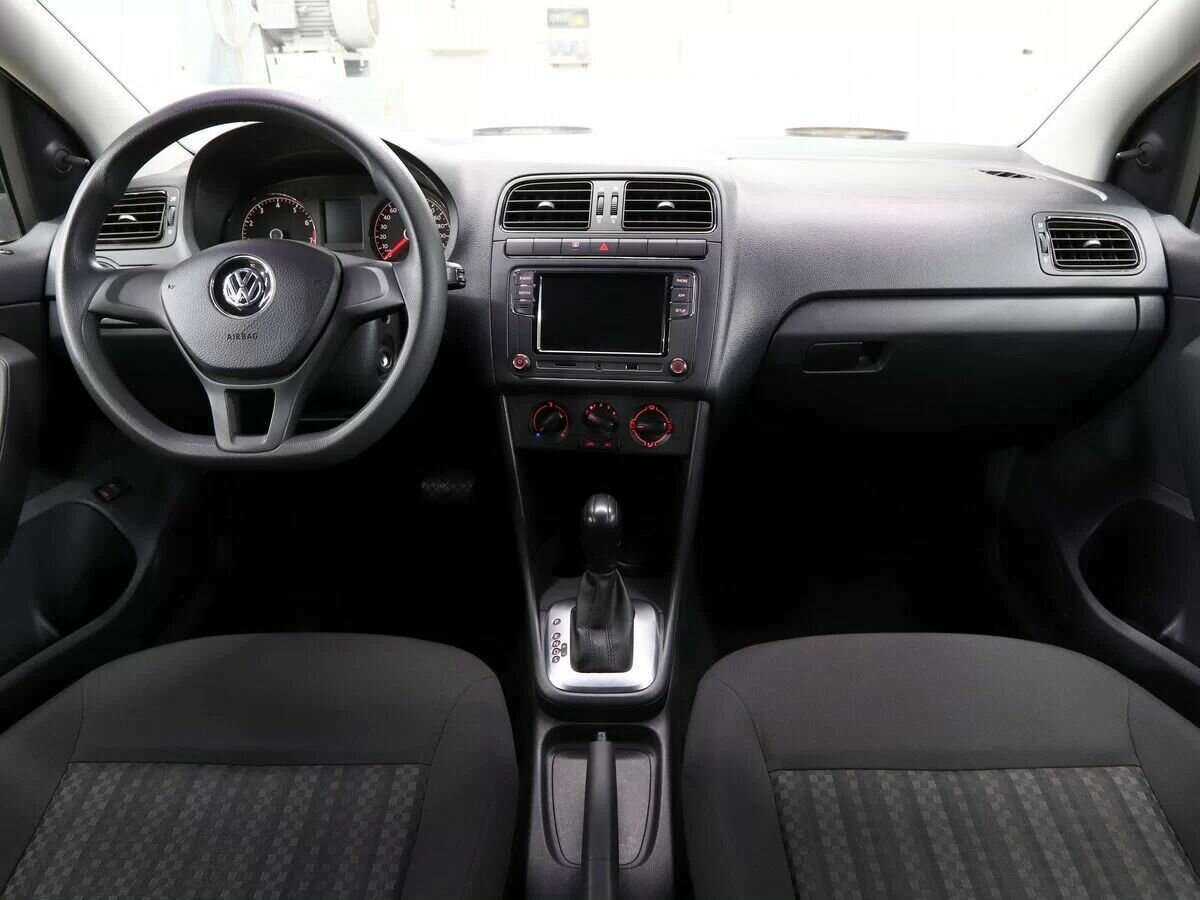 Купить Volkswagen Polo с пробегом. Фото: #9