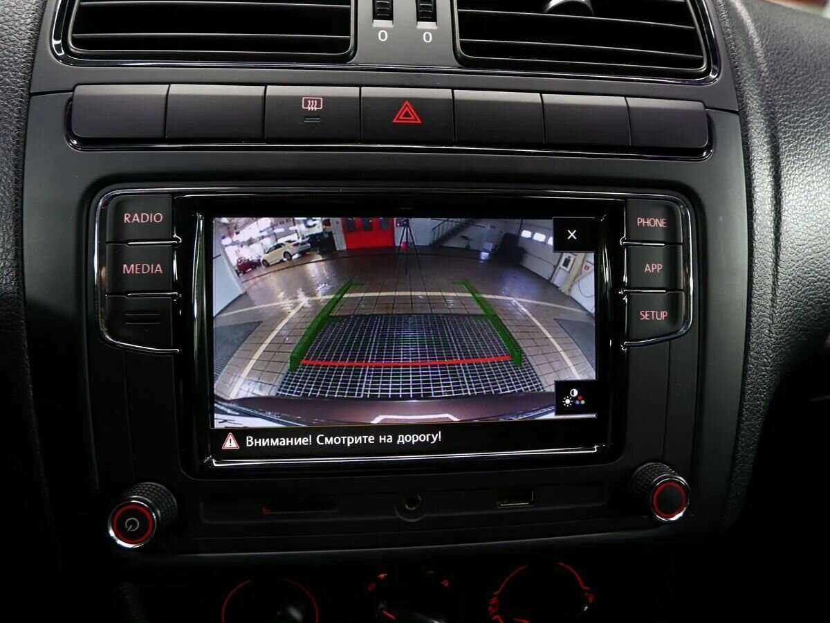 Купить Volkswagen Polo с пробегом. Фото: #17