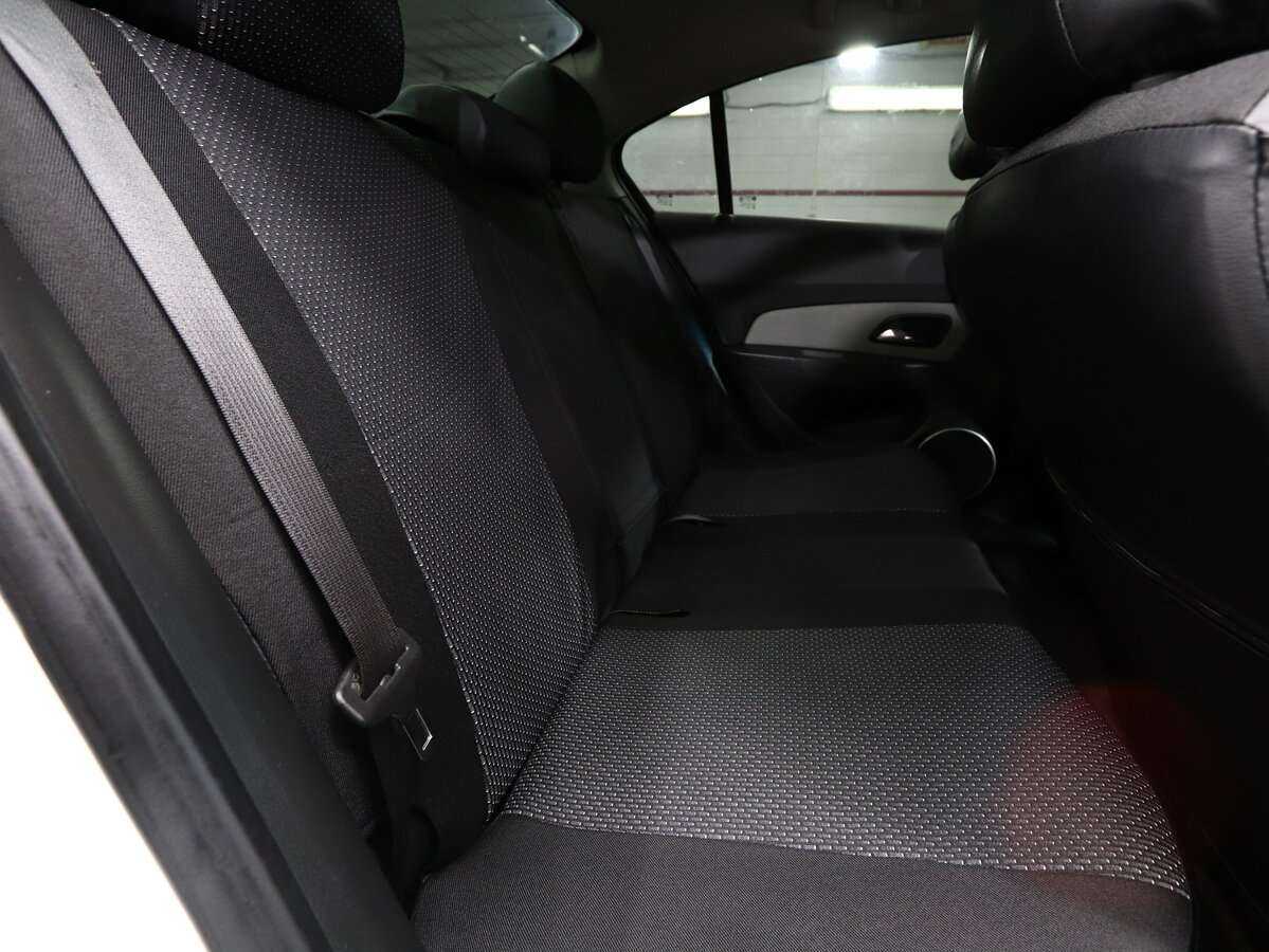 Купить Chevrolet Cruze с пробегом. Фото: #12