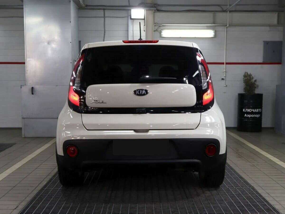 Купить Kia Soul с пробегом. Фото: #3