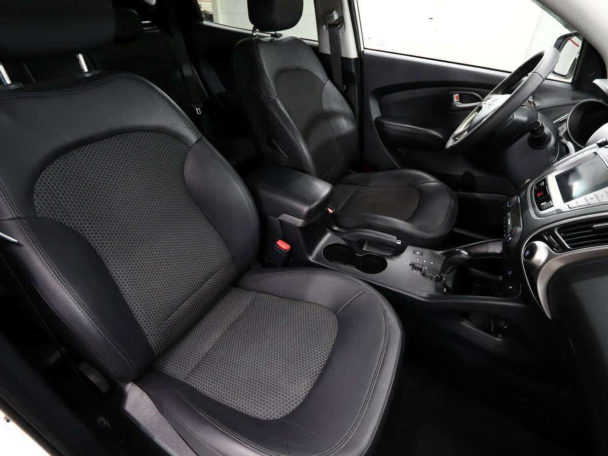 Купить Hyundai ix35 с пробегом. Фото: #13