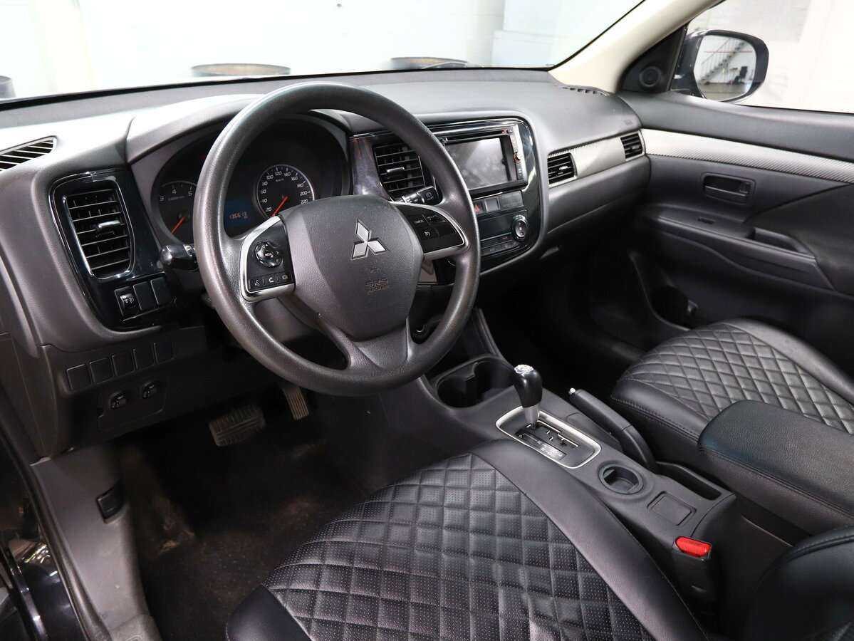 Купить Mitsubishi Outlander с пробегом. Фото: #7