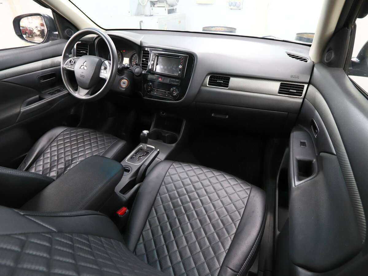 Купить Mitsubishi Outlander с пробегом. Фото: #13