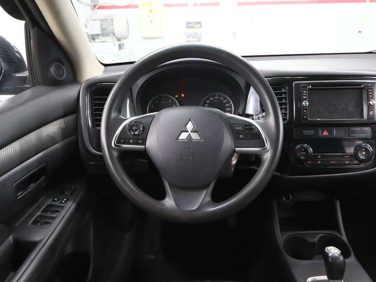 Купить Mitsubishi Outlander с пробегом. Фото: #15