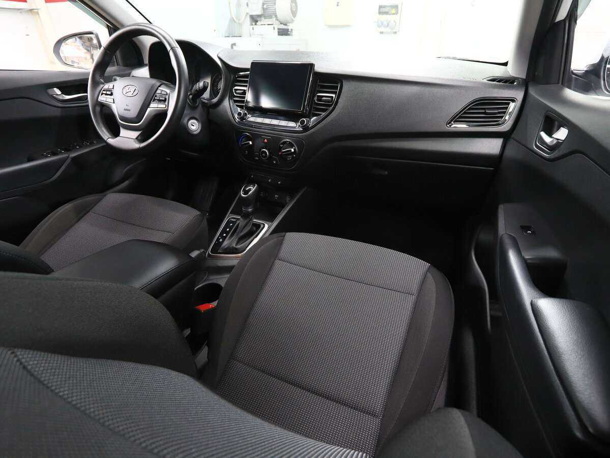 Купить Hyundai Solaris с пробегом. Фото: #13