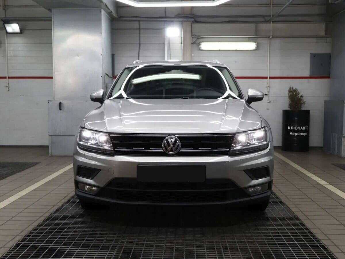 Купить Volkswagen Tiguan с пробегом. Фото: #2