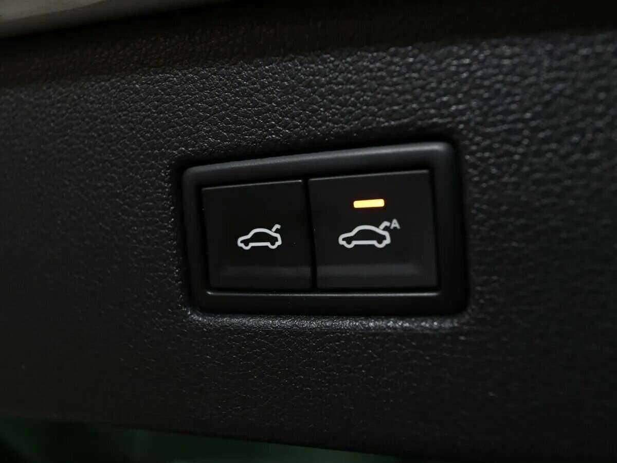 Купить Volkswagen Tiguan с пробегом. Фото: #4