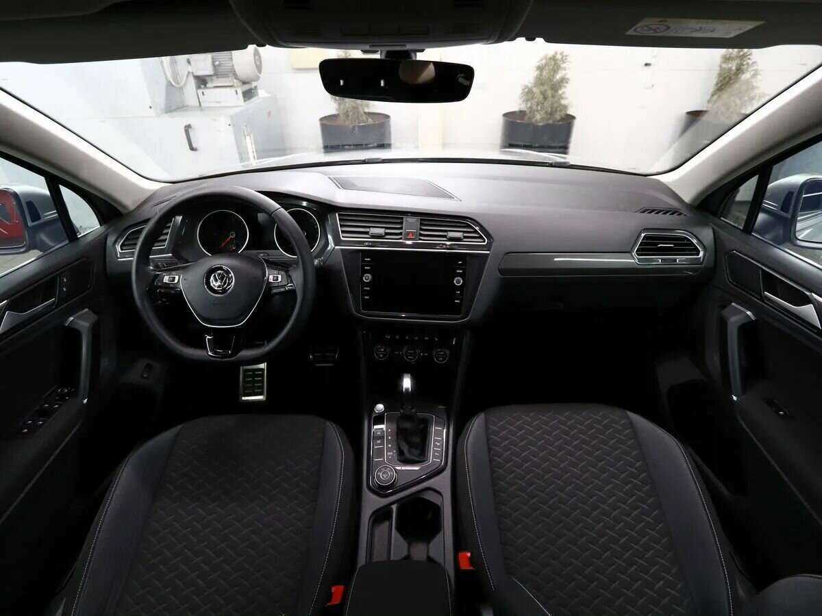Купить Volkswagen Tiguan с пробегом. Фото: #18