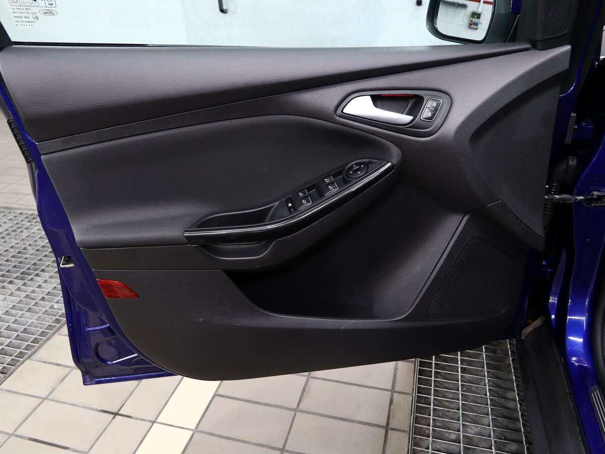 Купить Ford Focus с пробегом. Фото: #7