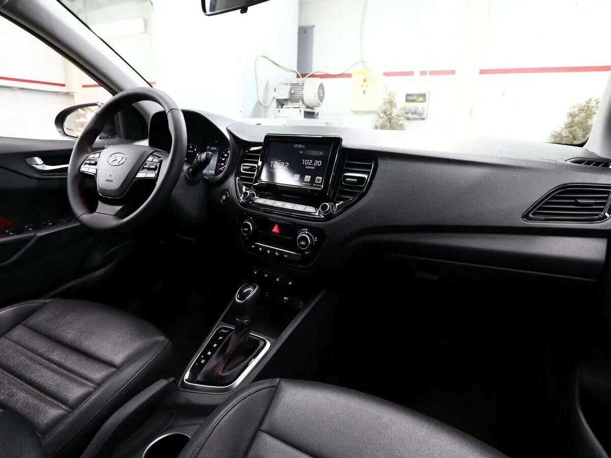 Купить Hyundai Solaris с пробегом. Фото: #14