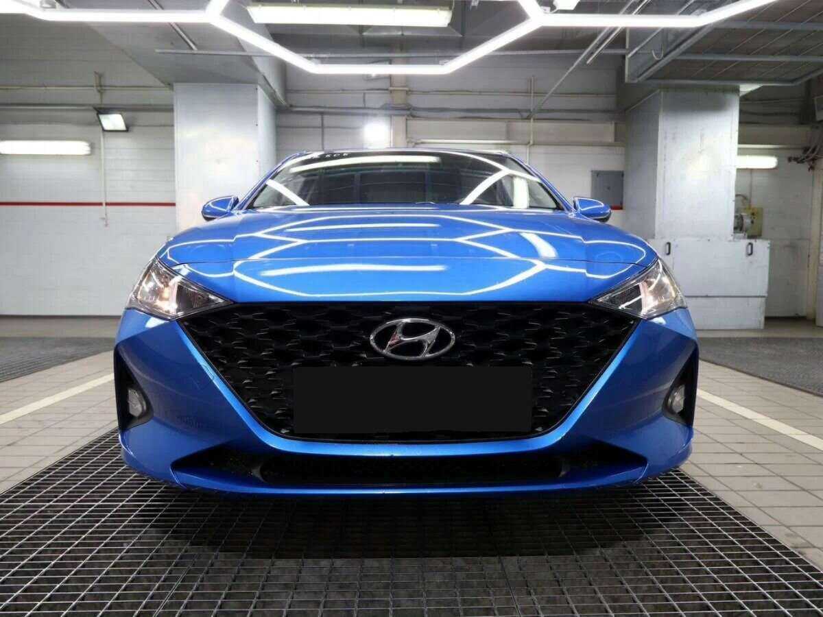 Купить Hyundai Solaris с пробегом. Фото: #2