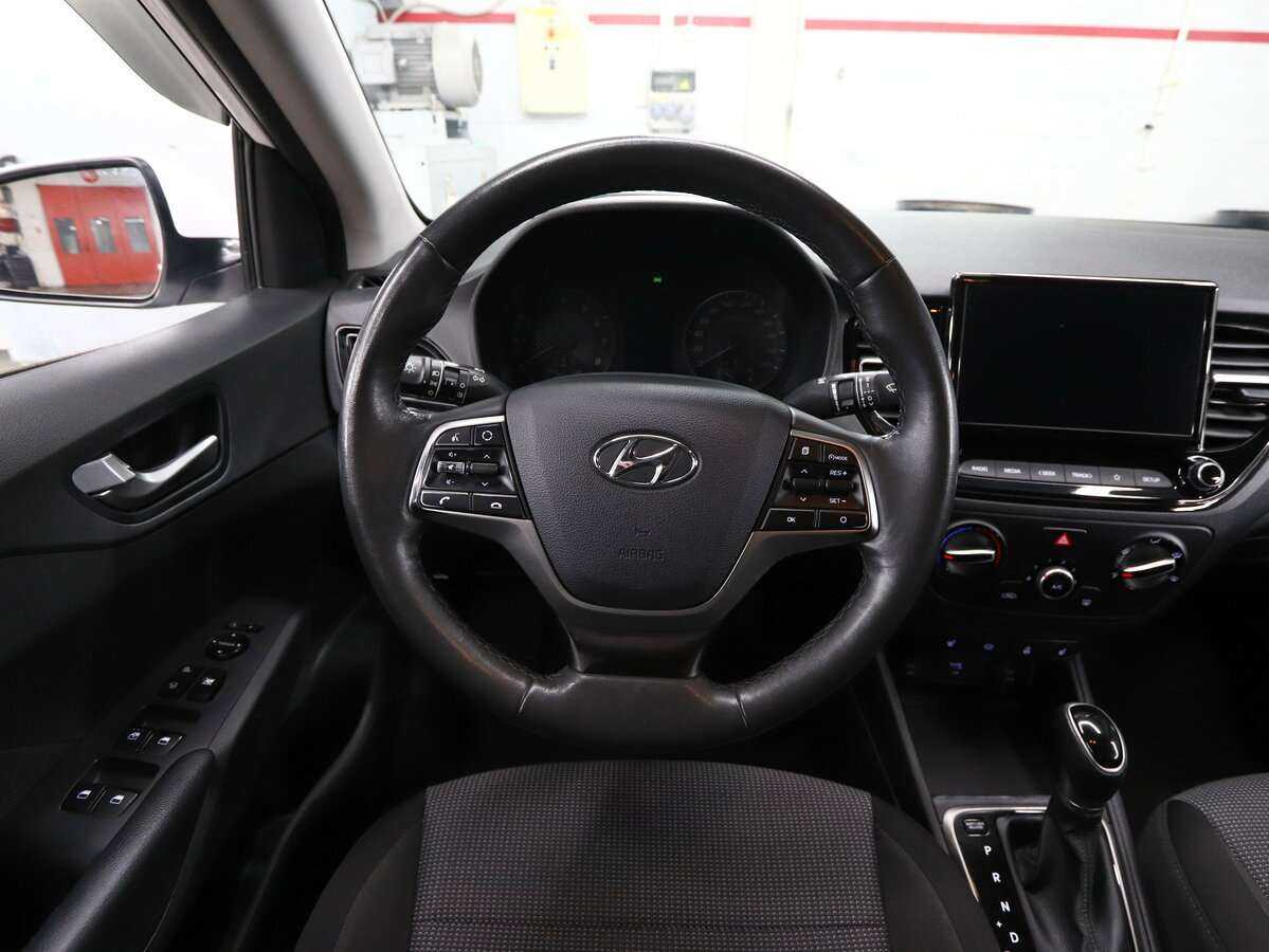 Купить Hyundai Solaris с пробегом. Фото: #16