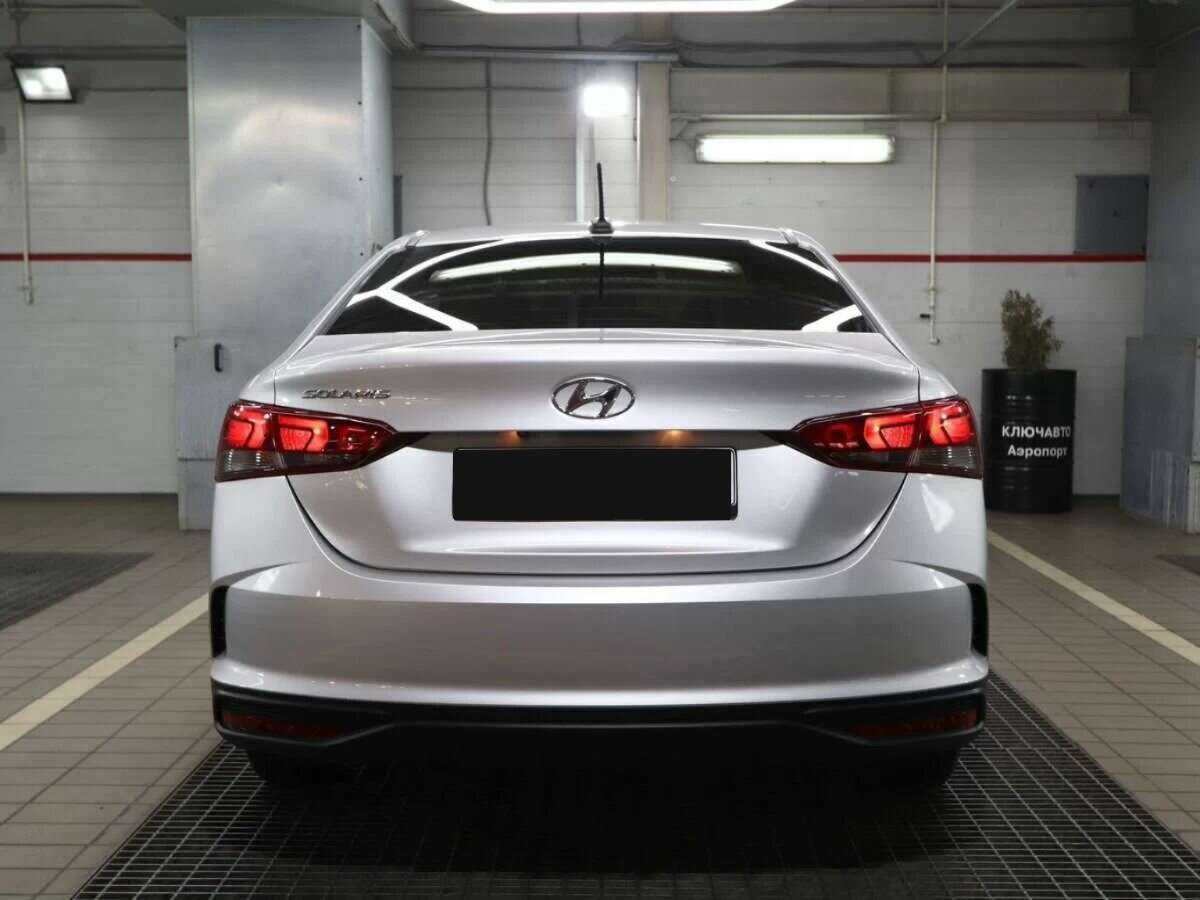 Купить Hyundai Solaris с пробегом. Фото: #3