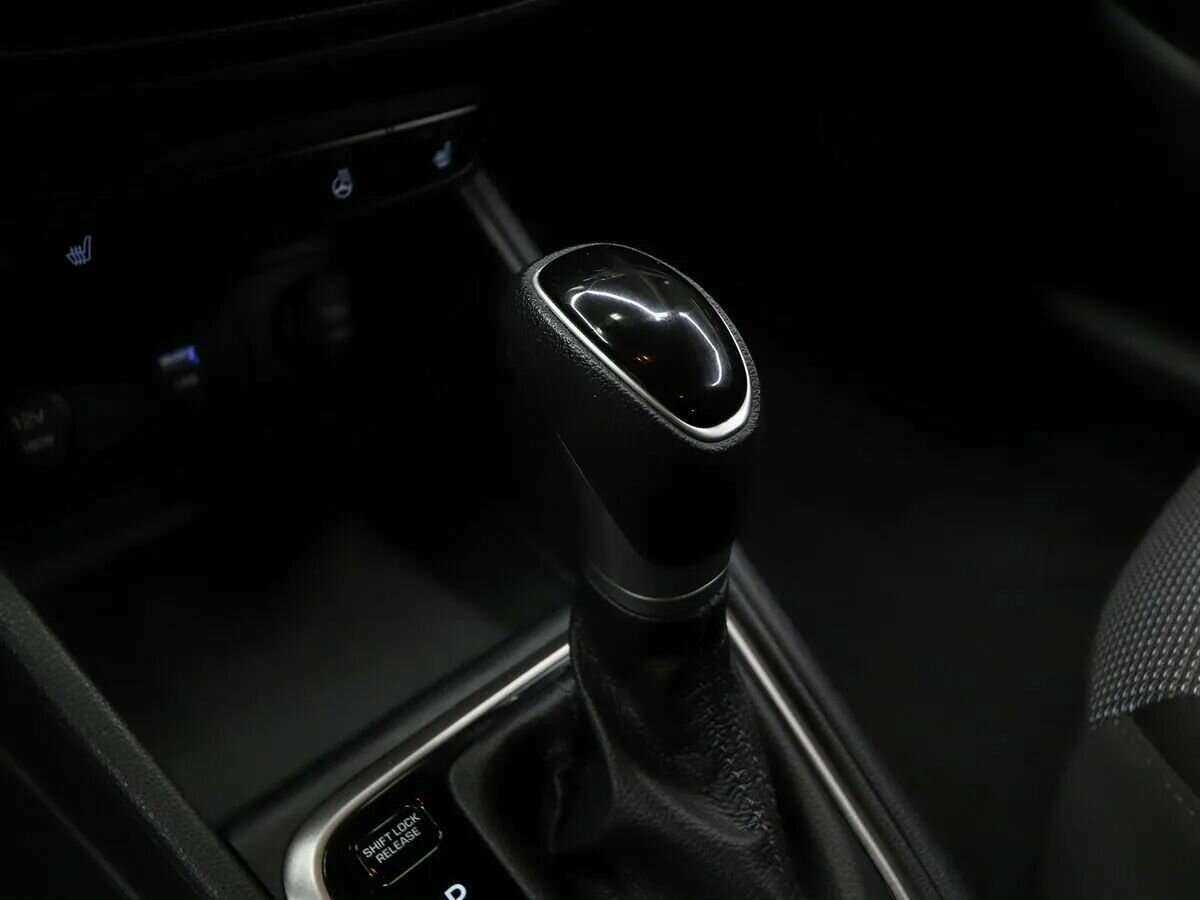 Купить Hyundai Solaris с пробегом. Фото: #9