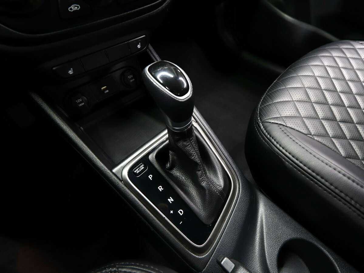 Купить Hyundai Solaris с пробегом. Фото: #18