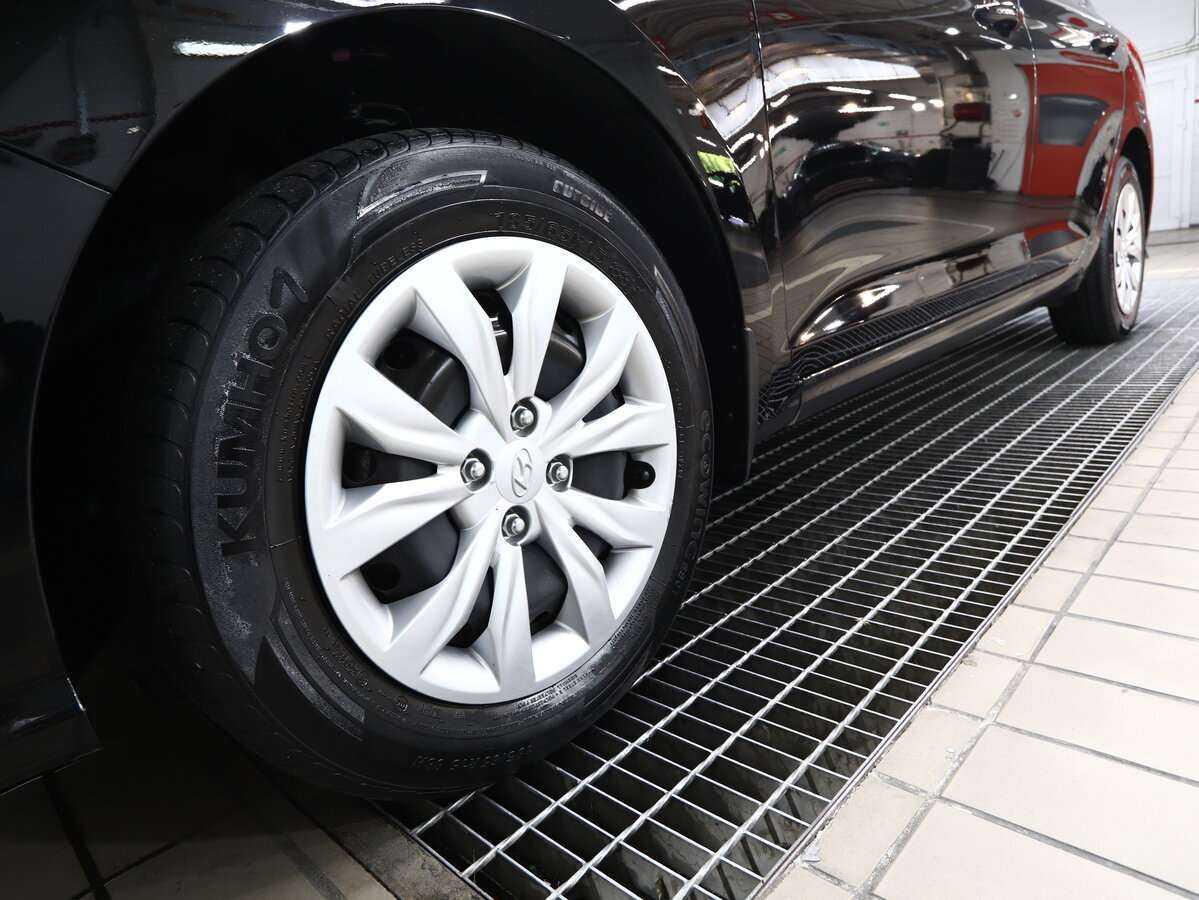 Купить Hyundai Solaris с пробегом. Фото: #19