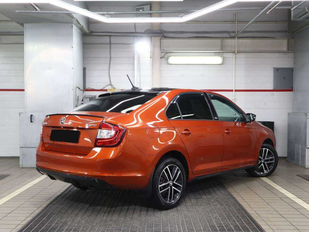 Купить Skoda Rapid с пробегом. Фото: #1